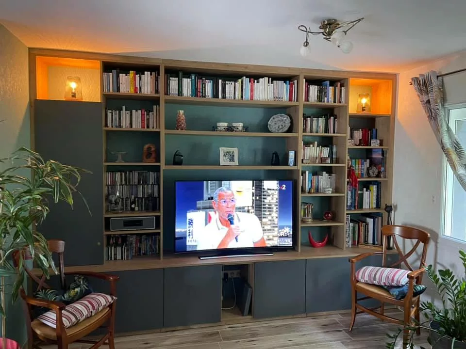 Bibliothèque living TVsur-mesure