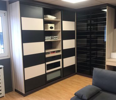 Dressing d'angle - portes coulissantes