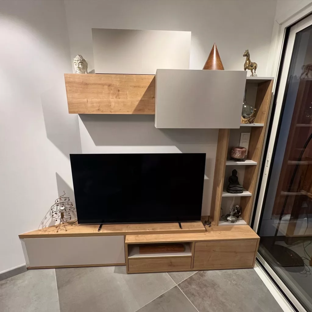 Meuble TV bas - espace réduit -